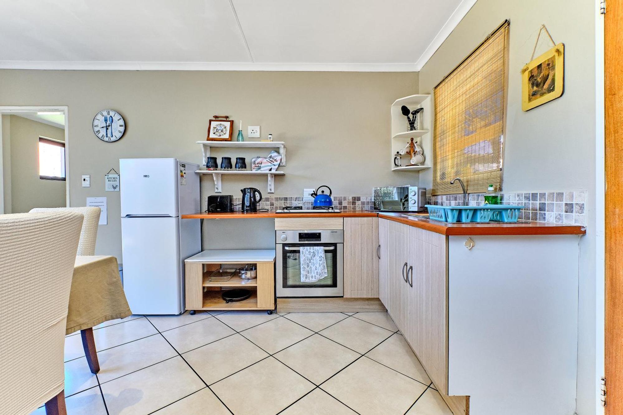 Large 1 Bedroom Cottage, 15 Min From Or Tambo Airport, With Backup Power And Water Germiston Exterior photo